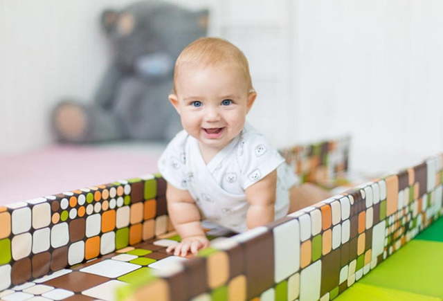 9 месяцев ребенку: общее развитие и что должен уметь малыш в этом возрасте