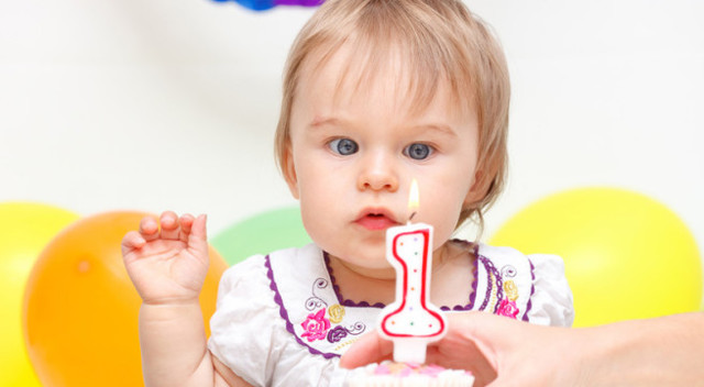 Развитие ребенка первого года жизни: все достижения малыша за 12 месяцев