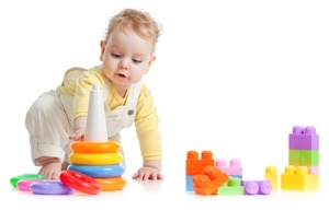 Развитие ребенка в 2 года: как повысить любознательность и общительность