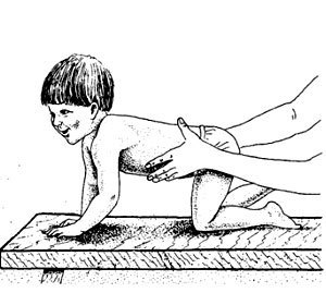 Физическое развитие ребенка в 2 года: полезные игры и упражнения
