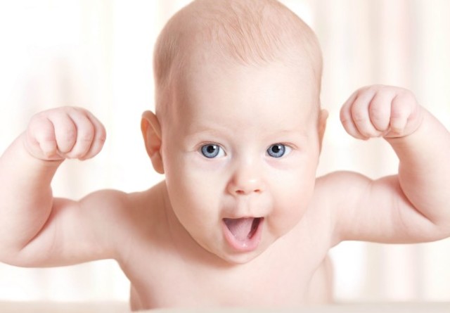 Ребенок в 7 месяцев: как протекает развитие крохи и налаживается питание