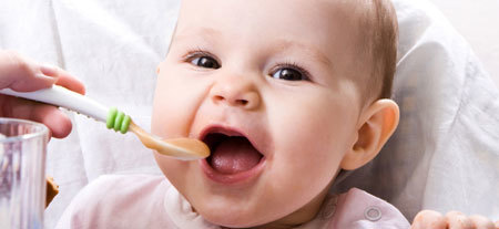 Ребенок в 5 месяцев: гармоничное развитие и правильное питание