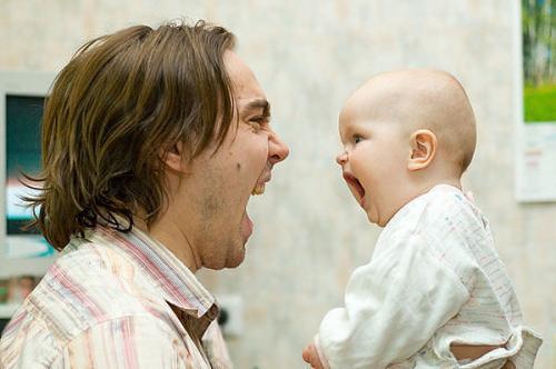 Развитие ребенка в 9 месяцев: что нравится вашему малышу