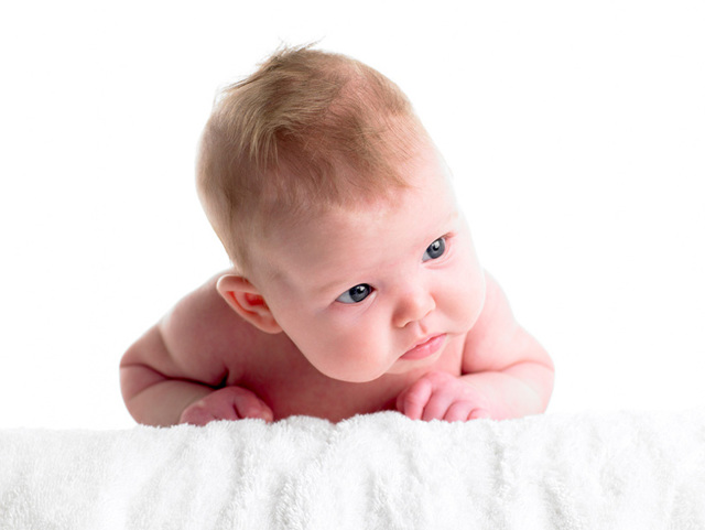 Развитие ребенка на 2 месяце жизни: на что нужно обращать особое внимание