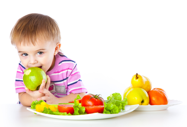 Какие витамины принимать детям осенью: выбираем лучший комплекс