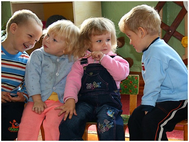 Социально коммуникативное развитие детей 2 3 лет: как научить ребенка общению