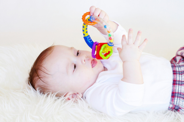 Раннее развитие ребенка от 1 года: как подобрать методику