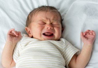 8 недель ребенку: какие изменения можно увидеть в развитии малыша