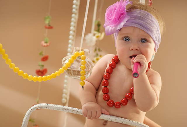 Развитие ребенка в 1 год 7 месяцев: какие навыки приобрел малыш к этому возрасту