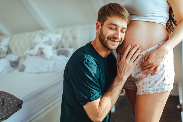 Развитие ребенка на 32 неделе беременности: начинаем готовиться к рождению крохи