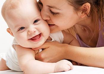 Развитие 3х месячного ребенка: как обеспечить правильный уход грудничку