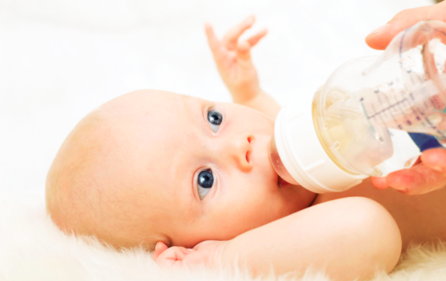 Витамины для новорожденных детей: профилактика болезней и помощь в развитии ребенка