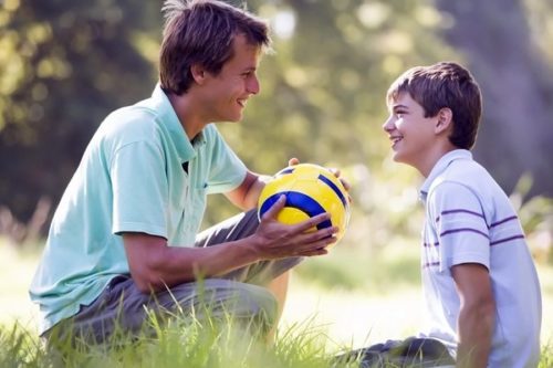 Возрастные особенности детей: как вести себя с ребенком на каждом этапе взросления