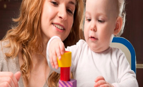 Развитие ребенка в 11 месяцев: игры и развлечения вместе с малышом