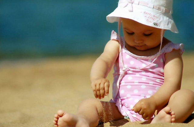 Развитие ребенка первого года жизни: все достижения малыша за 12 месяцев