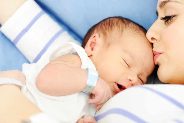 Недоношенный ребенок в 3 месяца: развитие младенца и уход за ним