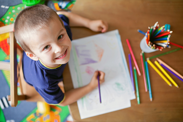Как научить ребенка рисовать: рекомендации для целеустремленных родителей
