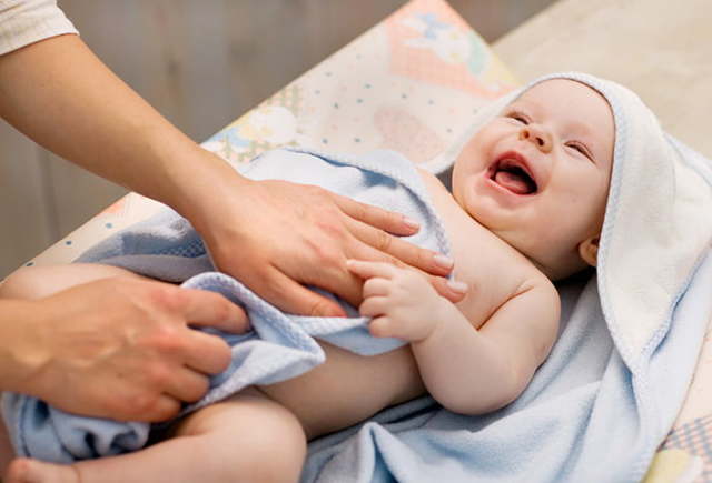 3 месяца ребенку: массаж игры и развитие малыша