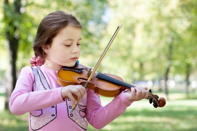 Музыка для развития ребенка: залог становления гармоничной личности