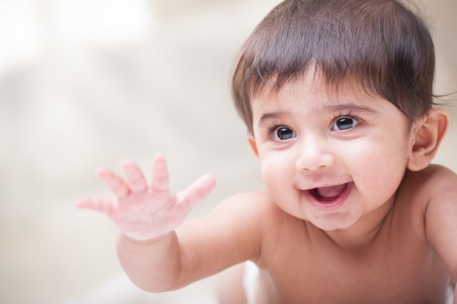 Развитие поведения ребенка в раннем детстве: как меняется прогресс и восприятие окружающего мира